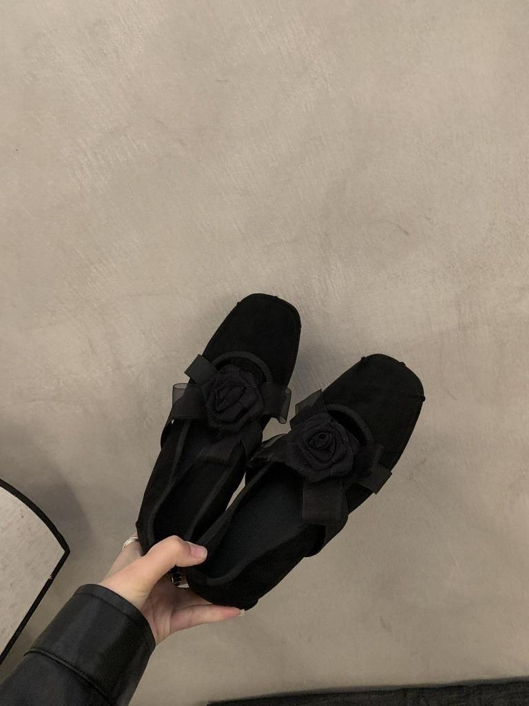 Милый поздний кросс темперамент французский цветок вечерний бриз 2025 нежные на плоской подошве с мелким вырезом ретро туфли-лодочки Мэри Джейн женские