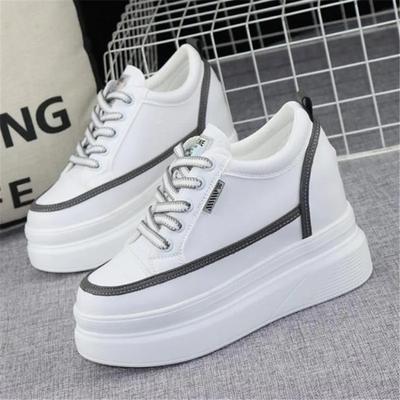 Стелька для увеличения роста Женские универсальные туфли на платформе и танкетке Маленькие белые туфли Сетевые популярные туфли для увеличения роста Стройнящие Нескользящие туфли