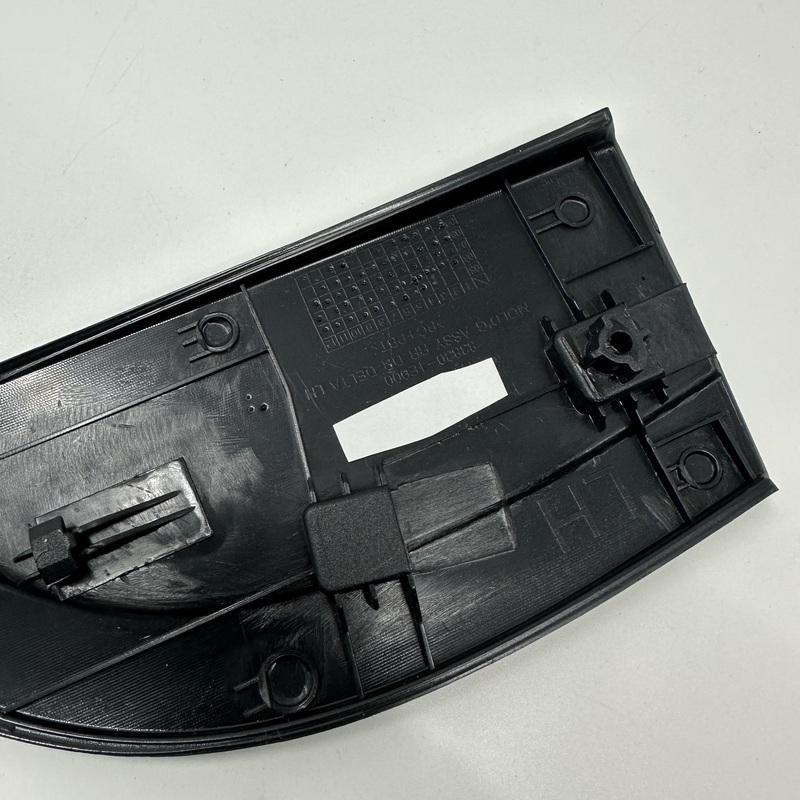 Внешняя задняя накладка на заднюю дверь автомобиля для Hyundai Accent 2006-2009 OEM 838301E000 838401E000 Легкая установка Автомобильные аксессуары