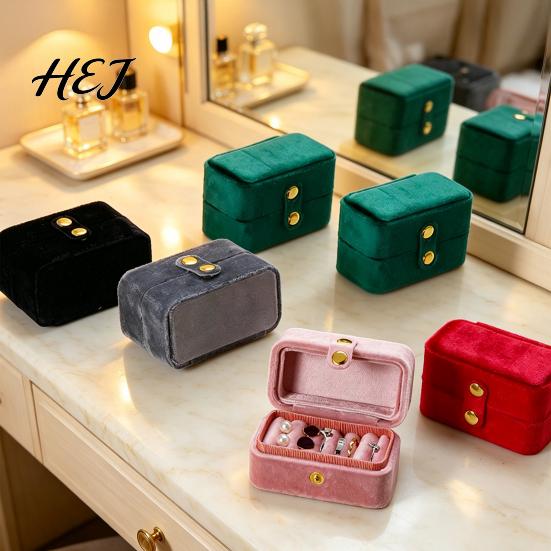Portable Jewelry Gift Box Ring Box, Multi Slot Case, Simple Style Travel Organizer Metal Snap Closure for Rings And Earrings Soft Lining Pouch