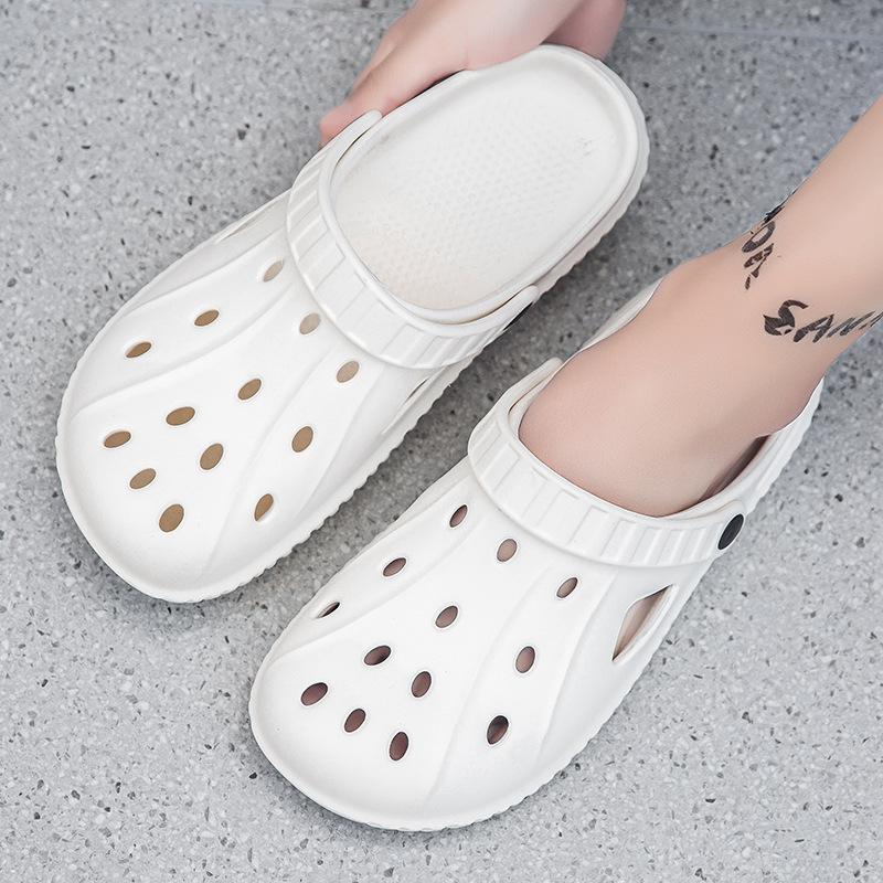 Baotou slippers men's 2024 summer new men's thick bottom stepping on shit feeling wear-resistant breathable outside wearing beach hole shoes