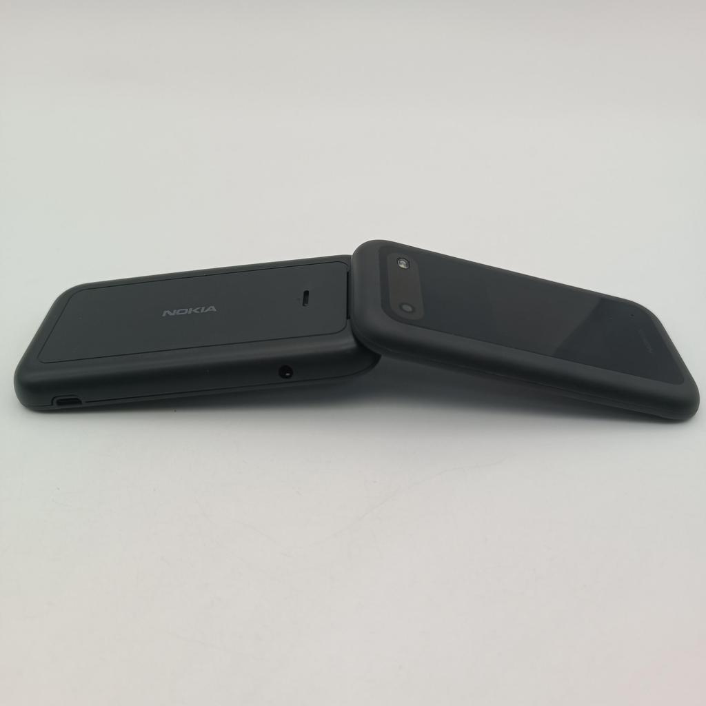 Восстановленный Nokia Original Nokia 2660 Flip 4G  (2022) Кнопочный мобильный телефон с поддержкой LTE 4G и одной/двумя SIM-картами