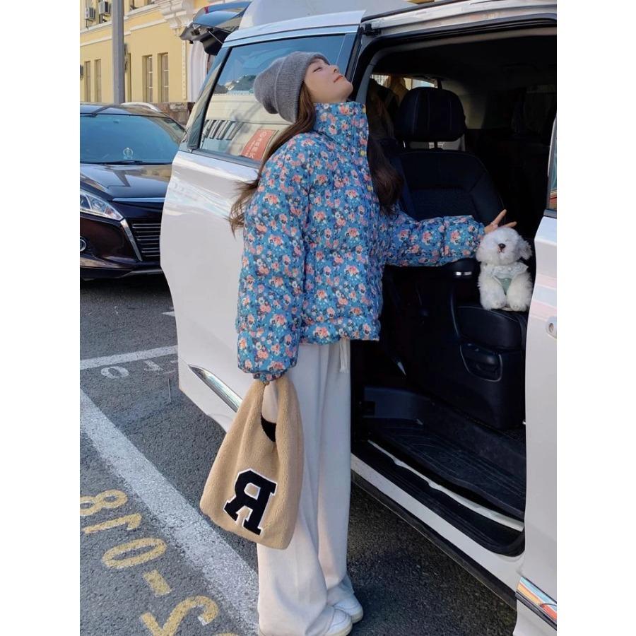 Женская укороченная стеганая куртка с цветочным принтом, легкий стеганый пуховик с цветочным принтом, теплая термо верхняя одежда на молнии с воротником-стойкой