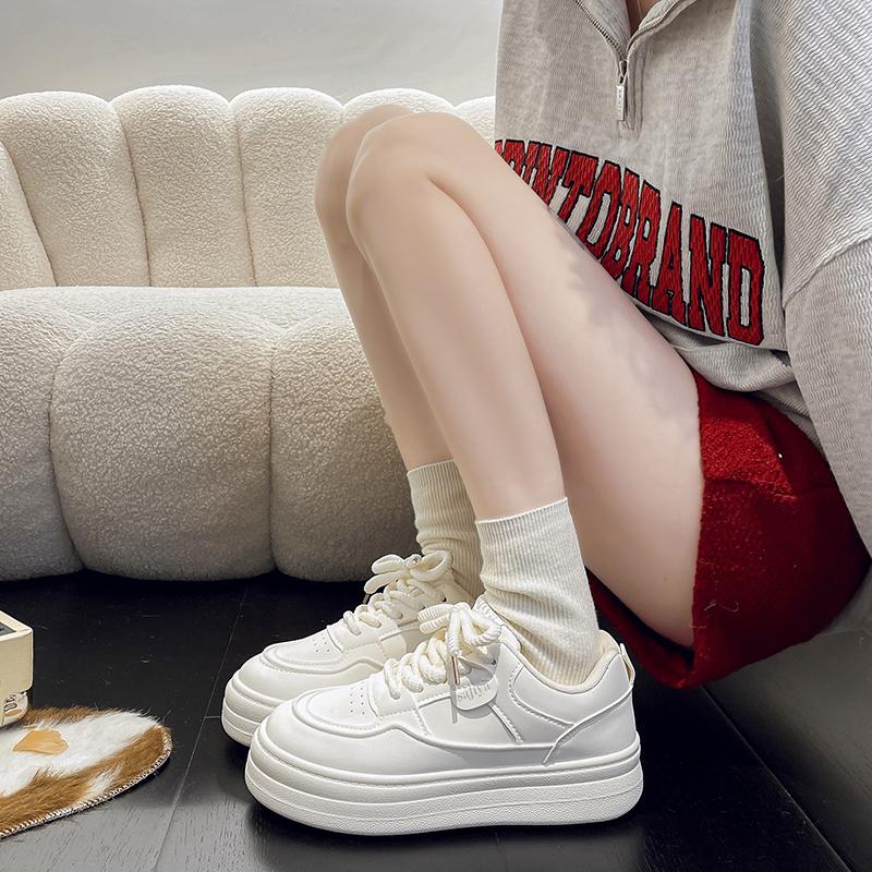 Fashion 2024 New Spring/Summer/Autumn Little White Shoes New Women's Thick Sole Inner Elevated Sports Board Shoes Trendy Casual Shoes