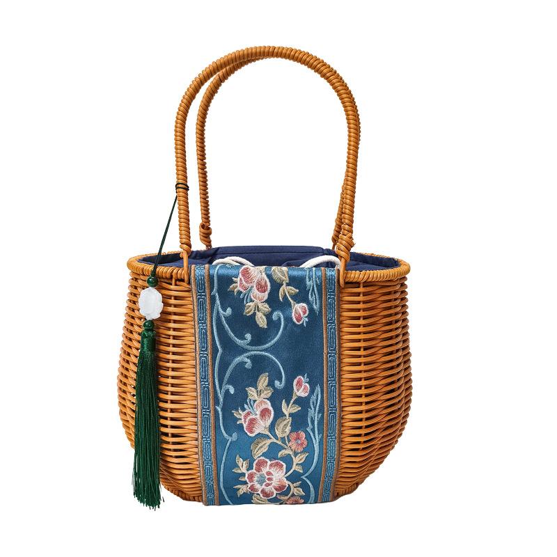 2025 Women Retro Handmade Rattan Basket Fashion Embroidery Imitation Wicker Handbags Causal Woven Box Bag Lady Party Beach Bag