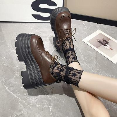 Маленький человек толстоподошвенные увеличивающие рост маффины одинарные туфли женские 2025 осень новый ретро мода и британские маленькие кожаные туфли