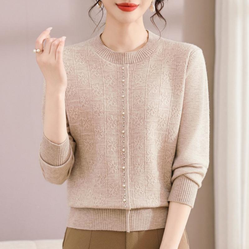 Autumn Round Neck Beaded Sweater Women's Bottoming Shirt New Fashion Age-reducing Mother Knitted Sweater Women's Top