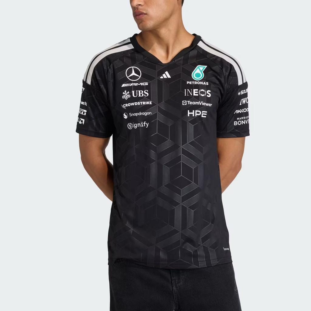 adidas Автоспорт FW25 Mercedes - AMG Petronas Formula 1 Team Влагоотводящая Быстросохнущая Облегающая Короткий рукав Гоночная Футболка Мужские Топы KF0161