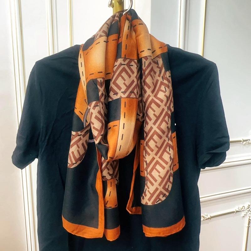 New Fashion Letter Polka Dot Printed Cotton and Linen Scarf Classic Autumn and Winter Warm Scarf Sunscreen Shawl