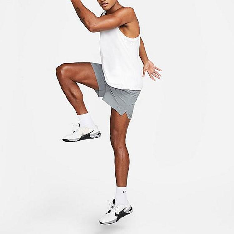 Nike Шорты Dri-Fit Unlimited однотонные с эластичным поясом и кулиской мужские низ серый DV9336-084