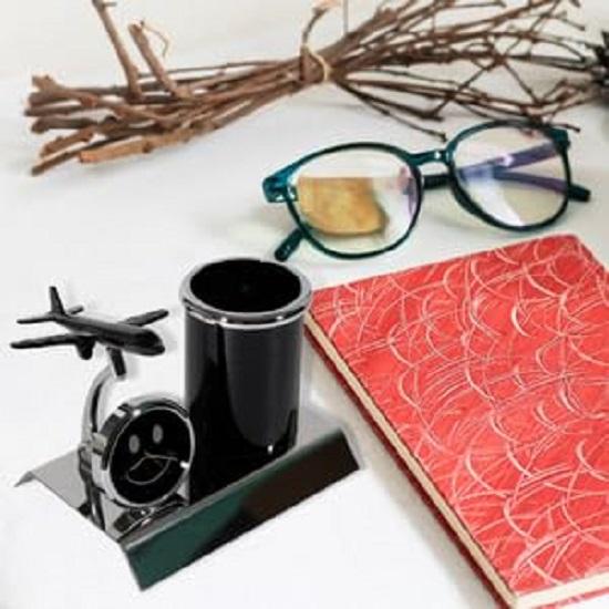 Миниатюрная металлическая подставка для ручек с часами в форме самолета, стильный настольный органайзер, держатель для карандашей, элегантный корпоративный подарочный набор, прочный