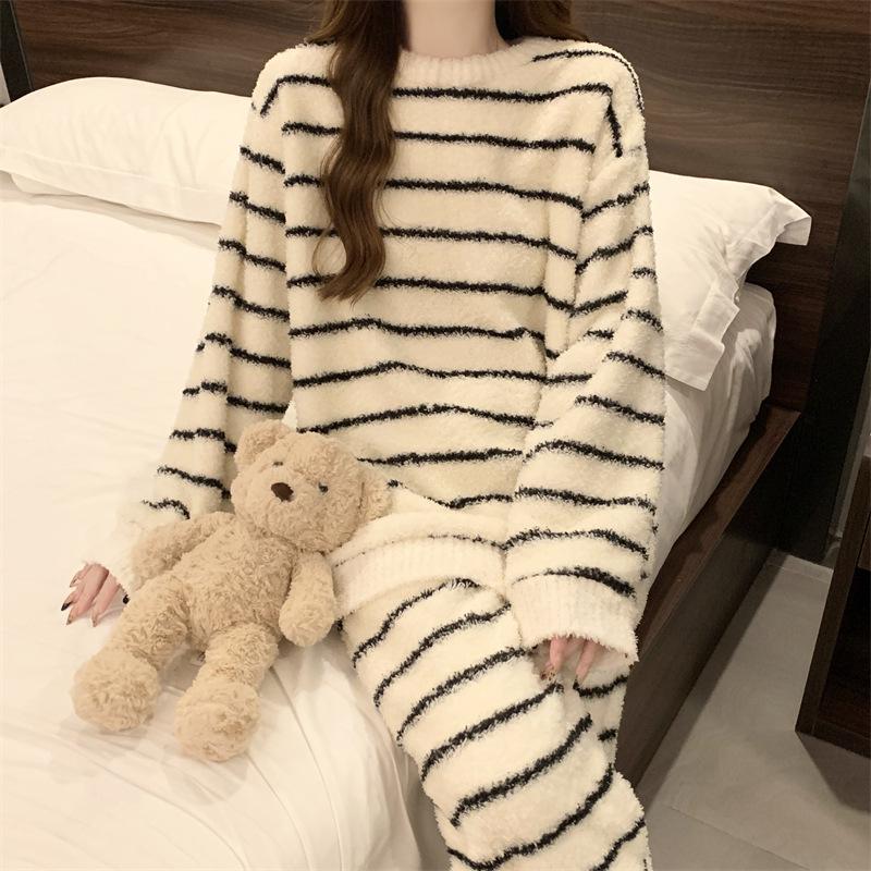 Женский уютный флисовый зимний пижамный комплект - Мягкий, Плотный и Теплый