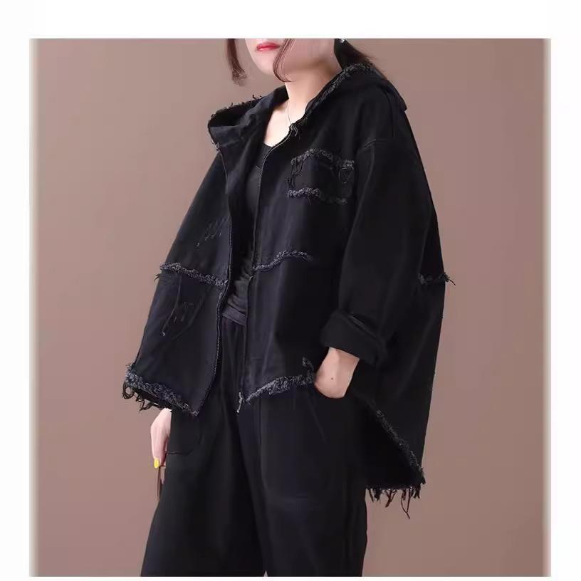 Повседневная короткая джинсовая короткая куртка большого размера с литературным и художественным капюшоном и необработанными краями