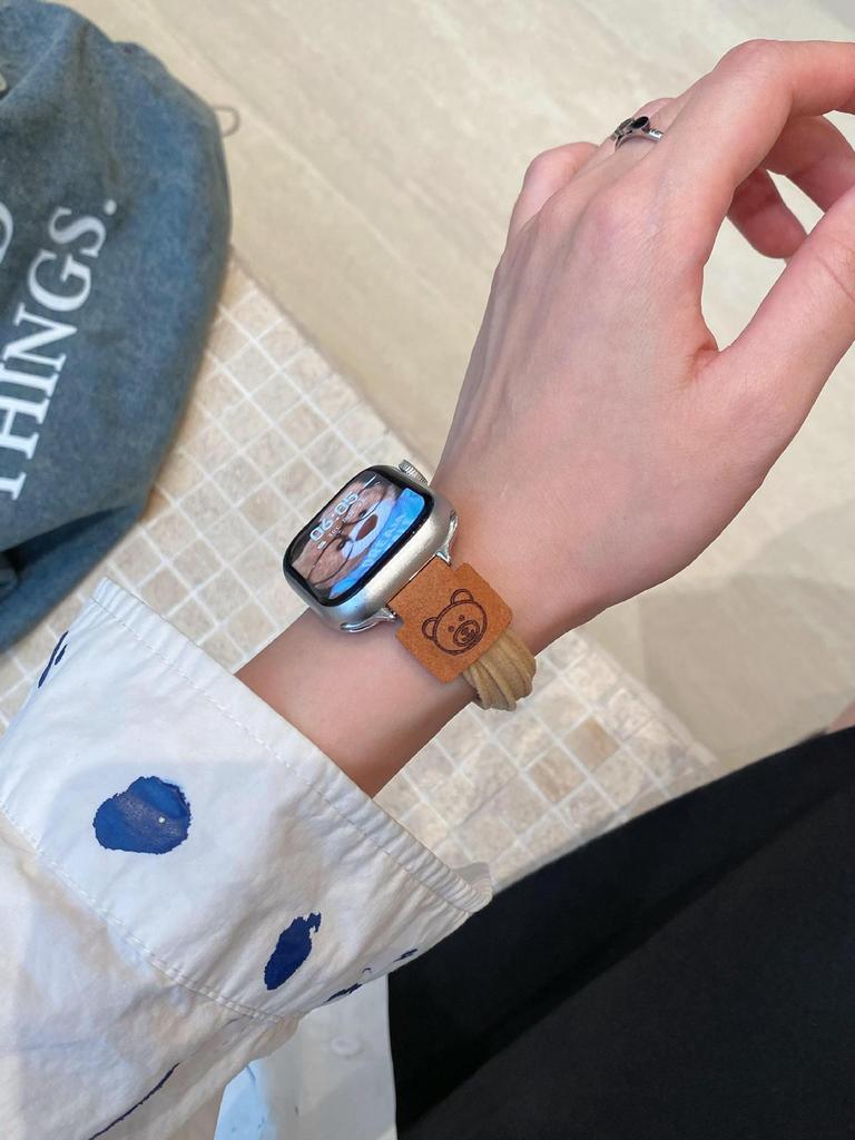 Совместимый ремешок для Apple Watch S10, Ultra, iWatch 9876 поколений и SE - Дизайн «Маленький медвежонок», стиль резинки для волос.