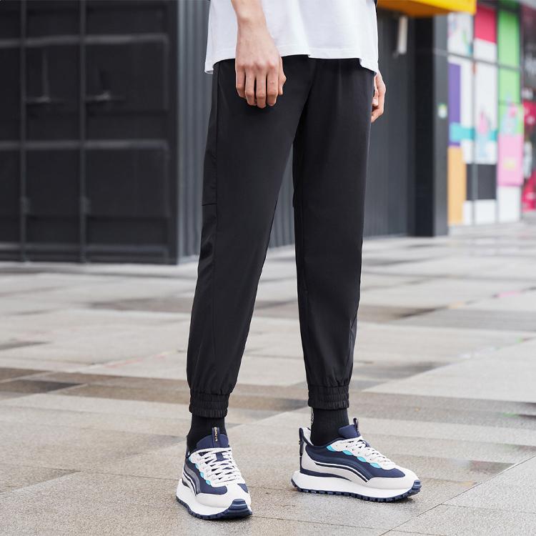 Спортивные брюки Li Ning Anti-Five Logo мужские брюки черные AYKR133-2