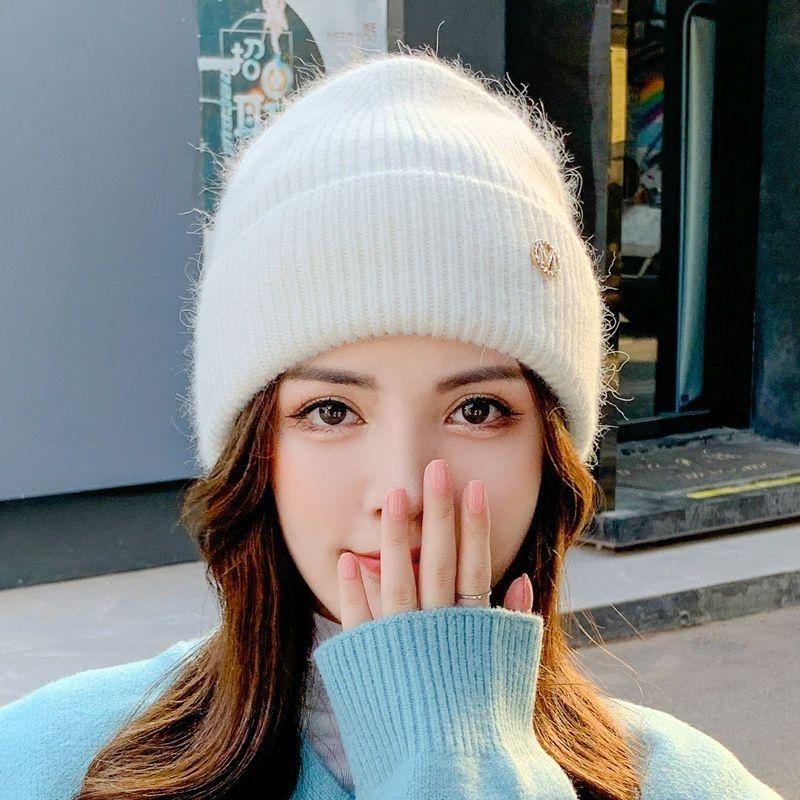 Сплошной цвет из кроличьего меха, женские зимние пушистые осенние шапки с буквенным принтом, лучше всего сочетающиеся с теплым мягким чепчиком, подарочная шапка