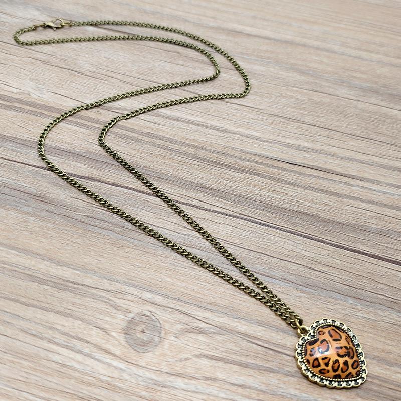 Bohemia Accessories Vintage Womens Fashion Leopard Print Heart Necklace Sweater Chain Personality Chinese Style Gift