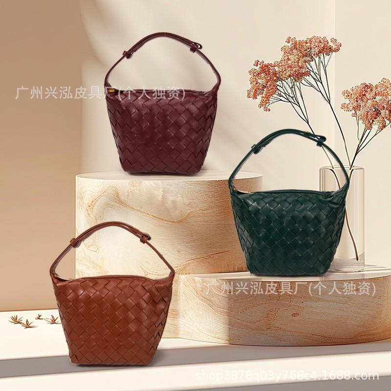 Woven Shoulder Bag Women Stylish Minimalist Crossbody PU Leather Small Square Tote With Zip Daily Use Handbag In