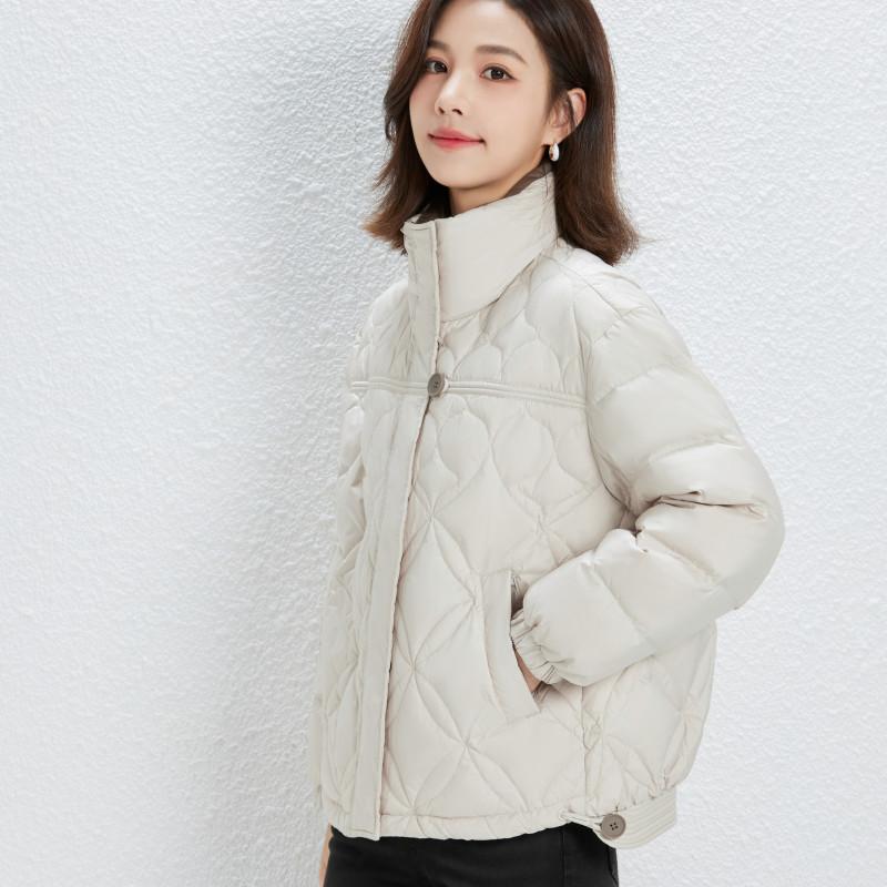 Пуховик женский 2024 новый 90% белый утиный пух модный свободный короткий маленький зимний пальто прилив
