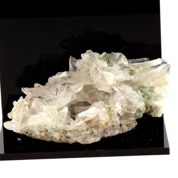 Pierres et Minéraux. Quartz Sceptre. 789.0 ct. Val Ferrand, Clavans, Oisans, France.