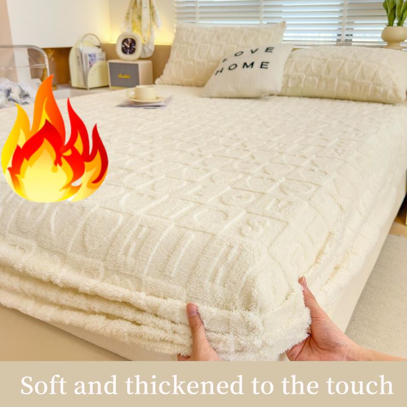 2025Теплая бархатная простыня из молочного велюра, цельная, осенне-зимнее покрывало на кровать, тафтовый наматрасник