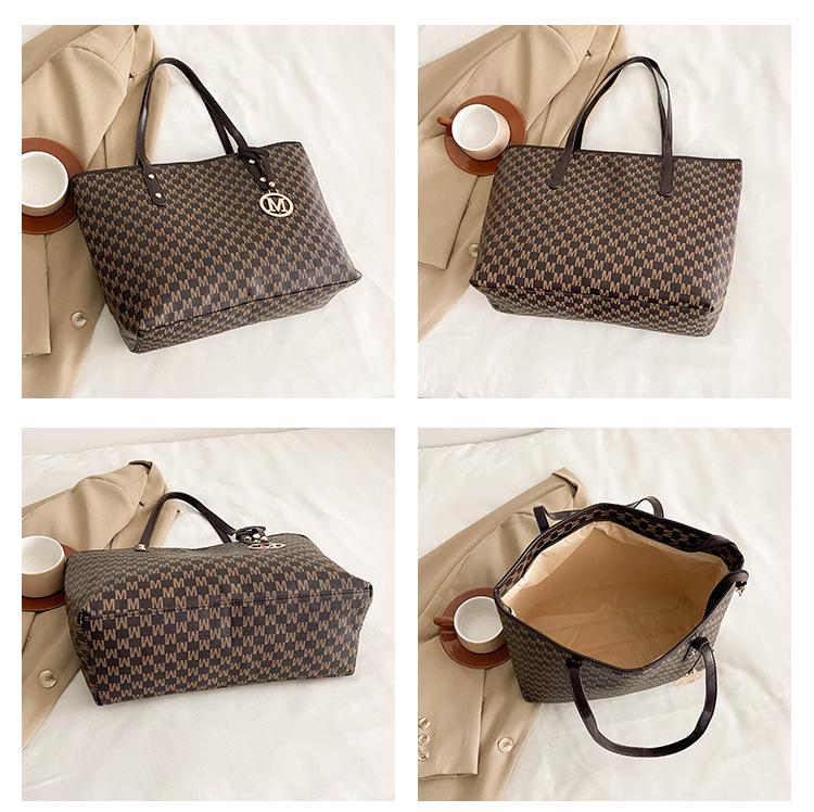 Stylish Large-Capacity Retro Commuter Tote: Versatile Korean Shoulder Handbag