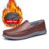 Кожаные мужские туфли с мехом 2024 года, повседневные туфли без застежек, мужские мокасины, итальянские черные мужские туфли для вождения, кроссовки, ленивые туфли