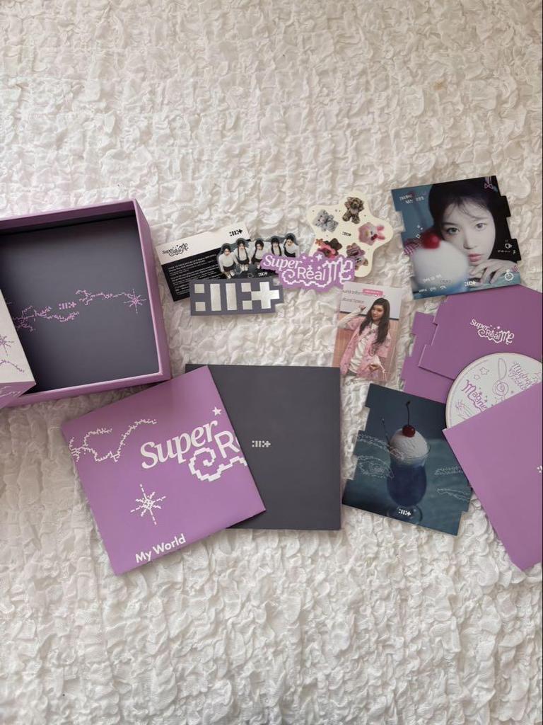 [USED] ILLIT Album SUPER REAL ME CD