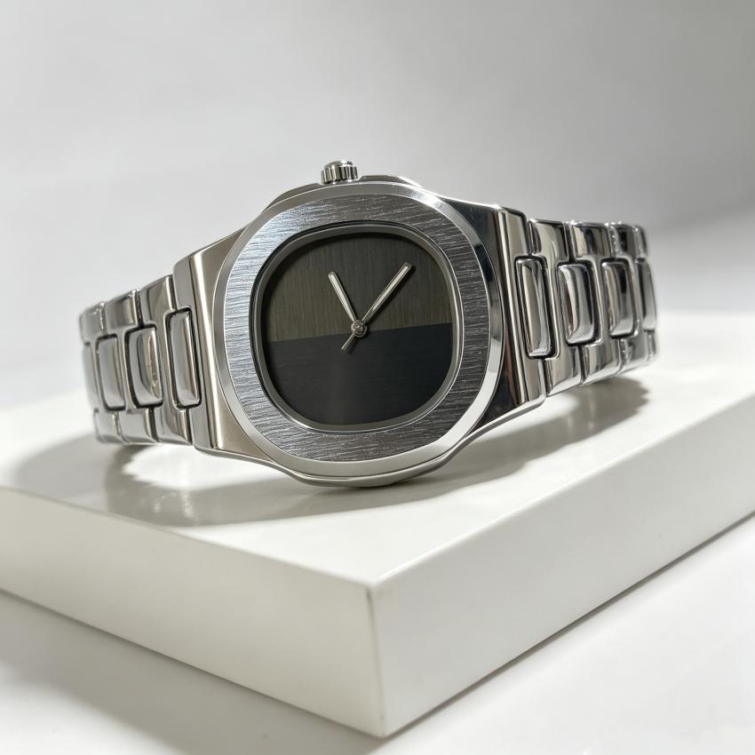 Men's Fashion Watch Plain Dial Silver Black Quartz Casual Style Classic Luminous Hand Waterproof Auto Date Clock Relogio Gifts