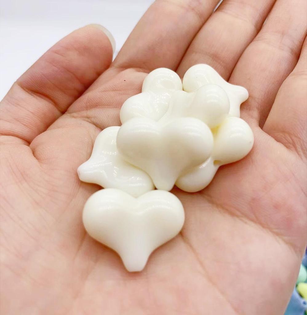 Акриловые бусины-макаруны в форме сердца для детских украшений своими руками