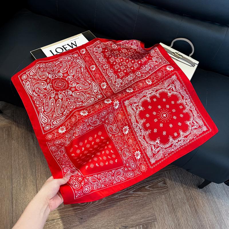 New versatile fashion silk small square scarf professional scarf silk scarf spring and summer matching scarf temperament simple silk scarf