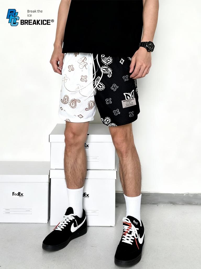Bkcxzice American Retro Paisley Pattern Sports Shorts for Men, Trendy Color-Blocking Running Training Quick-Dry Basketball Fitness Shorts