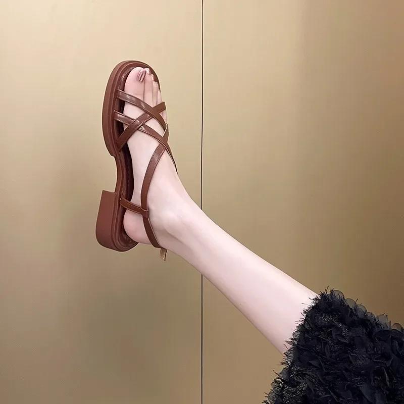 Модные ретро летние сандалии De Mujer 2024, тонкие римские туфли с перекрестными ремешками, повседневные босоножки на низком толстом каблуке, женские однотонные туфли с открытым носком