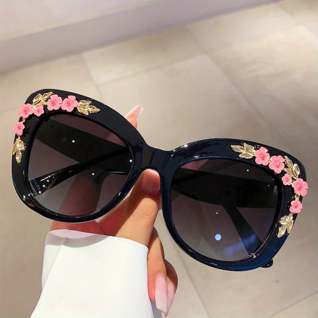 Vintage Cat Eye Glasses with Flower Decor Chic Luxury Women Trendy Unisex Eyewear High Quality Hot Fashion