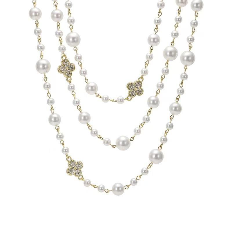 Small floral style long camellia necklace for women, light luxury niche high-end multi-layer stackable sweater chain