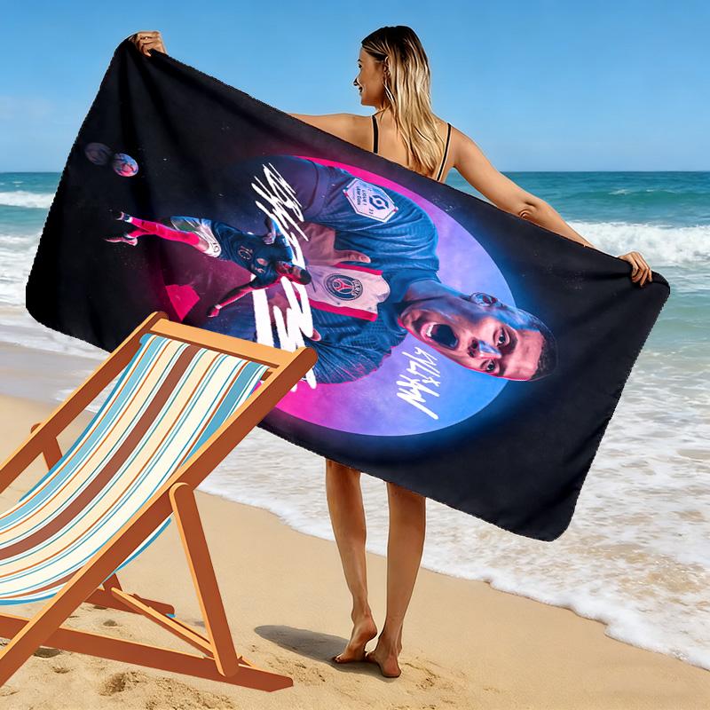Cristiano Ronaldo: Legend Football beach towel Portable for travel Outdoor camping quick-drying swim towel Absorbent bath towel Outdoor pool towel