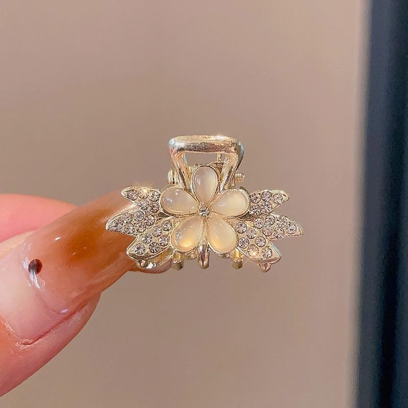 2025 Жемчужная заколка-краб для волос для женщин - Элегантный осенне-зимний аксессуар для волос для челки и боковых укладок