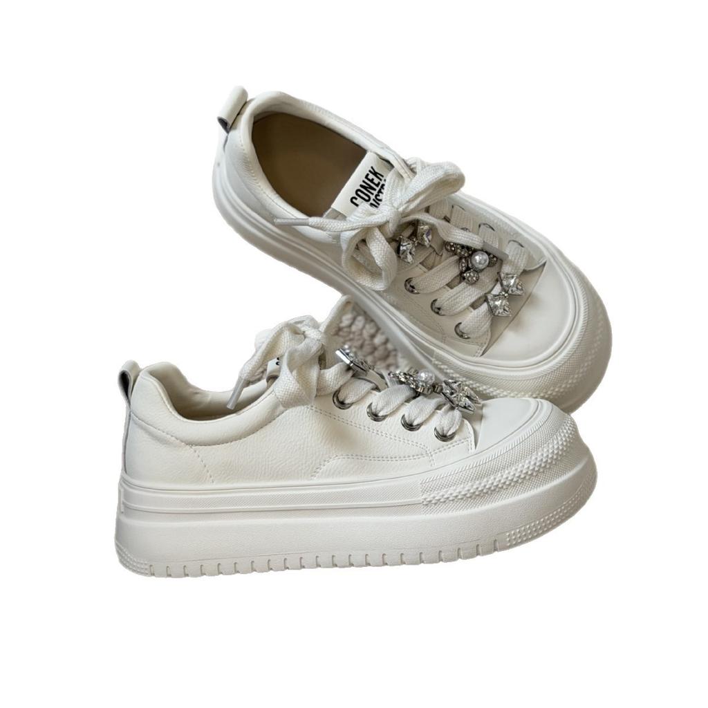 2026 autumn new casual platform lace-up casual board shoes leather college style versatile women