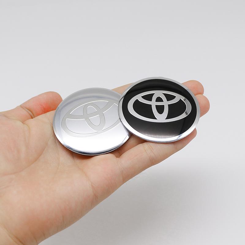 Toyota 56MM Колпачок ступицы колеса автомобиля Алюминиевые металлические наклейки с логотипом Для Rav4 Corolla Camry Aqua Yaris Cross Auris TRD Prius Chr GR