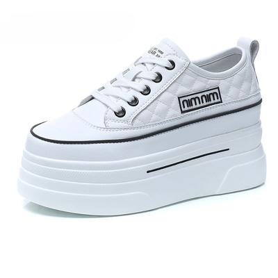 Женская обувь – Кроссовки