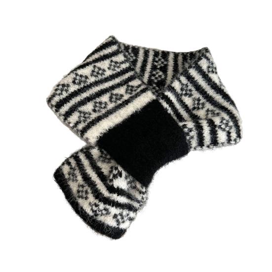 Winter Scarf Small Hole Design Thickened Warm Print Scarf Windproof Cold-Resistant Women Neck Warmer