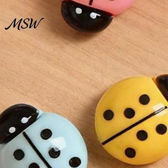 Office Cabinet Decor 4Pcs 3D Ladybug Refrigerator Magnet, Mini Ladybird Resin Fridge Colorful Insect Photo Holder Decorative Memo Note for Kitchen