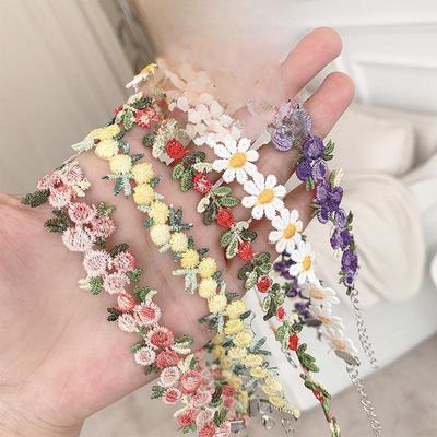 Ожерелье из ретро-цветочного кружева: Романтичная лесная цепочка на ключицу