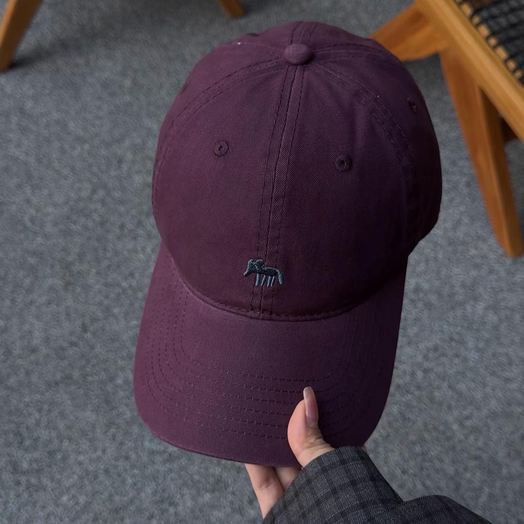 New embroidered little fox baseball cap for men and women to deepen the wide brim and show the face, small peaked cap spring and summer versatile