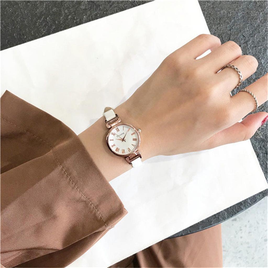 Женские модные кожаные часы