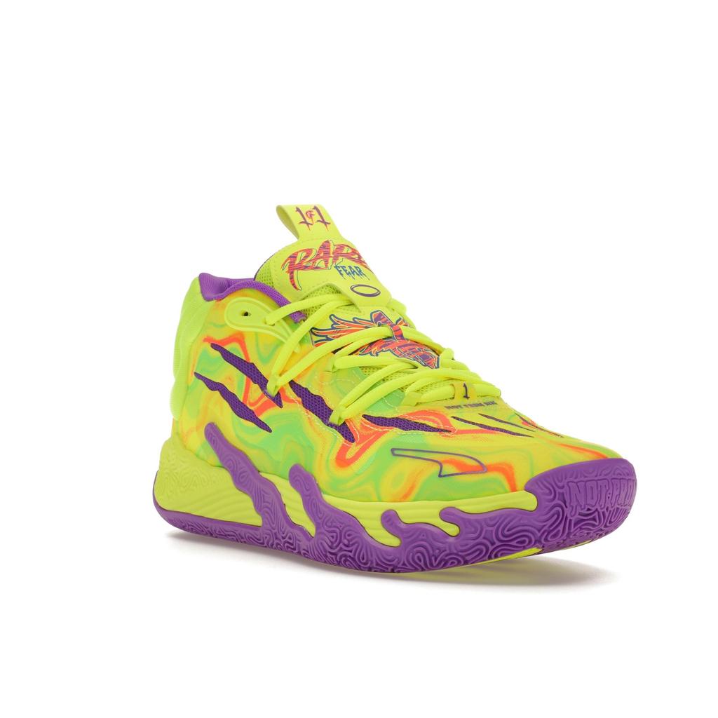Puma Кроссовки унисекс MB.03 Spark желтые Safety-Yellow Purple-Glimmer 379898-01