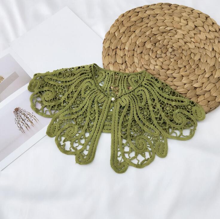 Vintage Shawl O-Neck Doll Fake Collar Shirt Women Hollow Crochet Lace False Collar Detachable Woman Half Shirt Faux Col