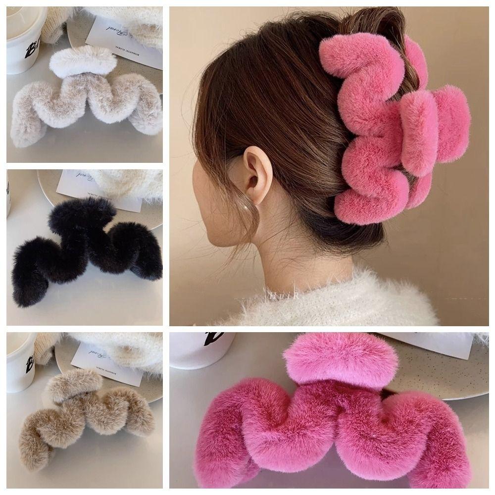 M-shaped Hair Clip Geometric Large Shark Clip Cute Plush Hair Claw Streetwear