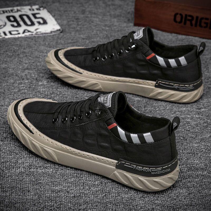 Легкие вулканизированные туфли для мужчин, черные парусиновые кроссовки, мужские трендовые рабочие новинки в таможне, товары в корейском стиле, распродажа