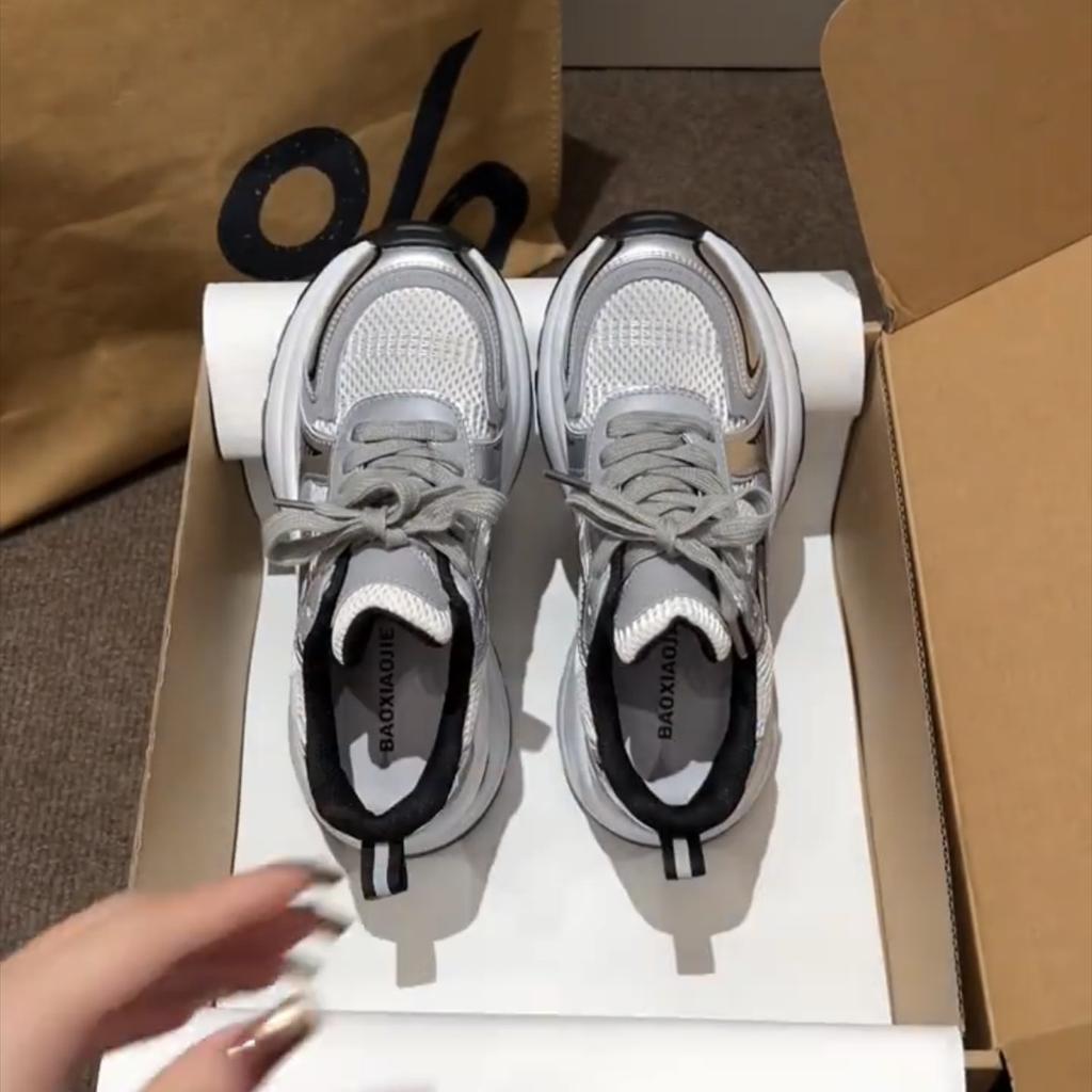 Чжао Рут, та же луна, заходящая галактика, платформа, серебристые папины туфли 2024 года, осень, новые сверхлегкие повседневные спортивные туфли для женщин